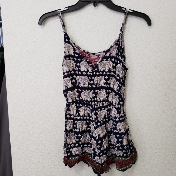 Romper - Picture 2 of 2